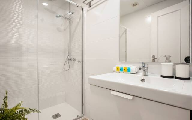 Alluring Apartment in Malaga Downtown