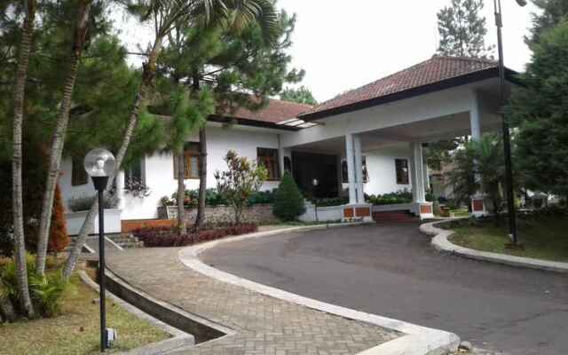 Roemah YWI by Excellence