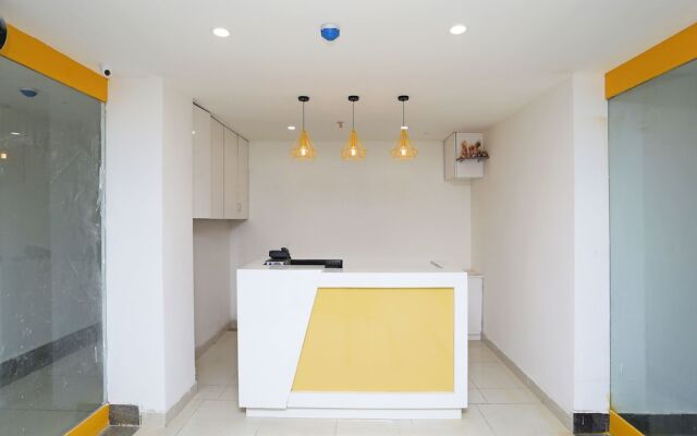 OYO 16340 Yellow Hotels
