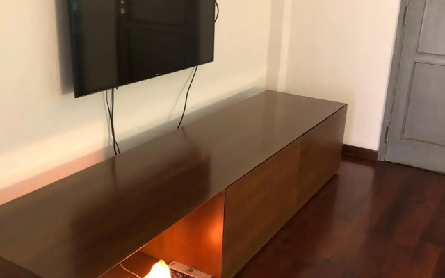 Stylish and spacious city center apartment
