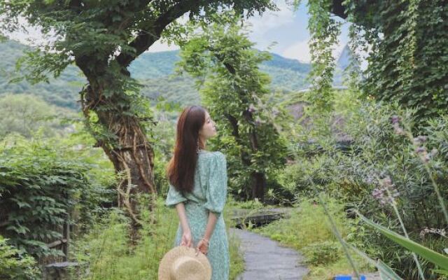 Zhongxia Dream Yeshe Rural Hotel
