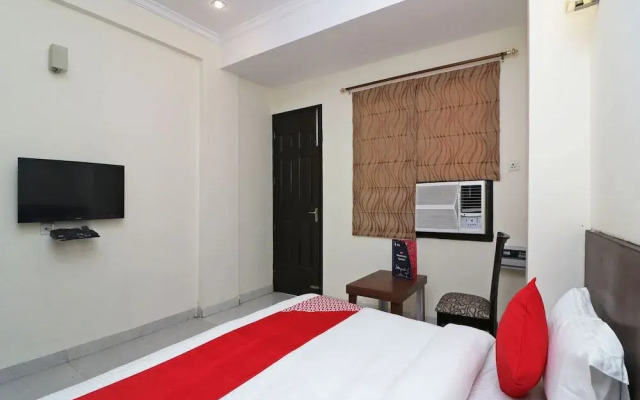 OYO Flagship DLF Mega Mall