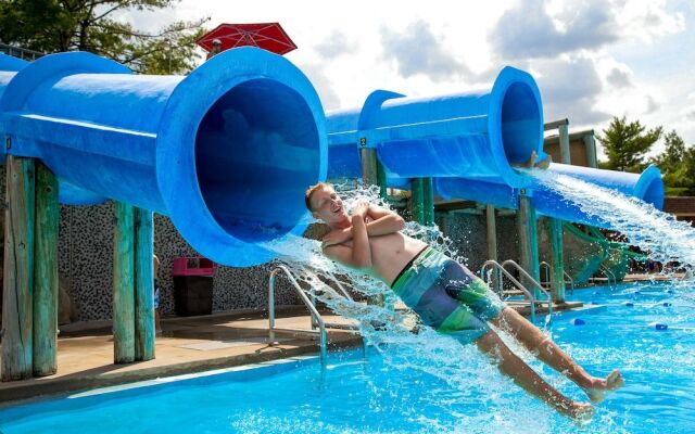 Flamingo Motel & Suites