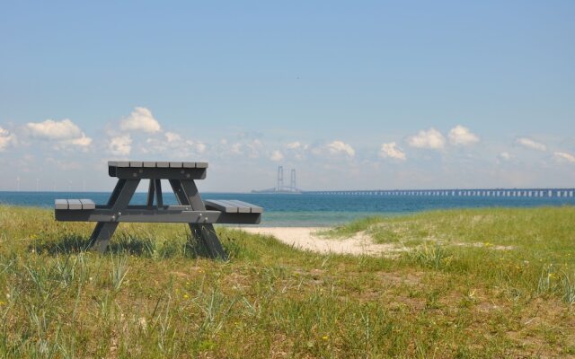 Skaerven Beachfront Condos and Cottage