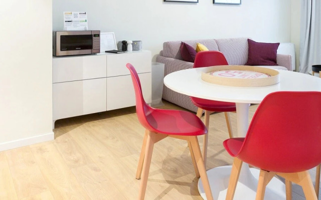 Mi-brgz1as Bergonzoli Place - Base A - On the Road