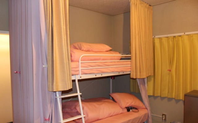 Guest House Banvina Shiroyama-Hostel