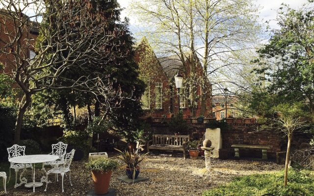 St Giles Serviced Apartments