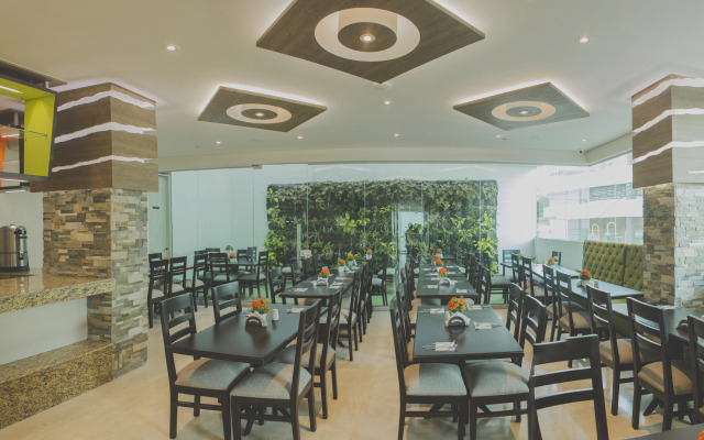 Hotel Aixo Suites By Geh Suites