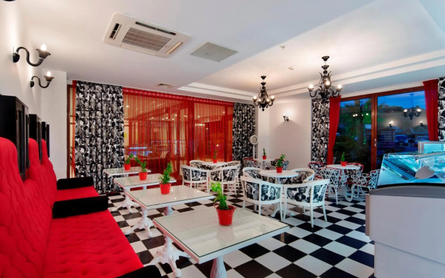 Miarosa İncekum Beach Hotel