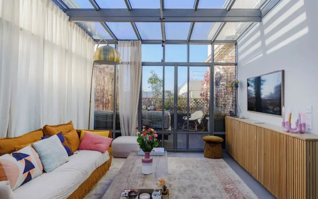 Paris Center Latin residence