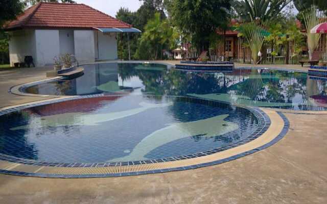 Golden Cliff Beach Resort