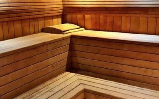 Ocean View Luxurious Condo, Pool,Gym,Sauna,Theater