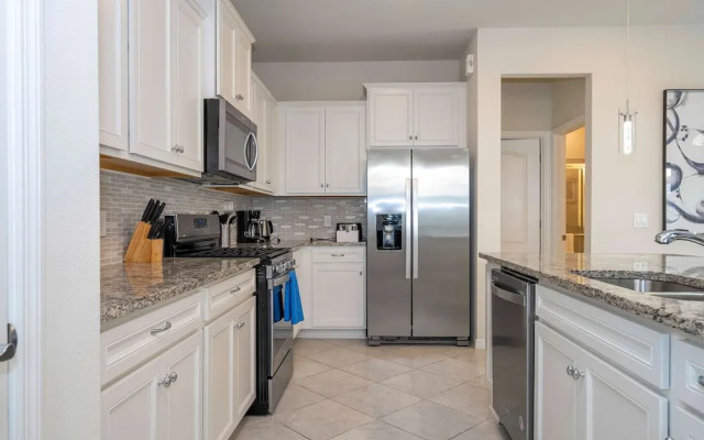 7392 Luxury Family Home 5BD Near Disney