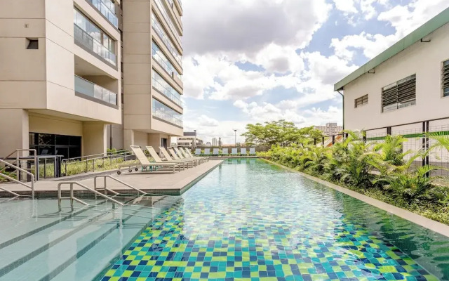 Piscina-academia-AC-Brazilian Corner