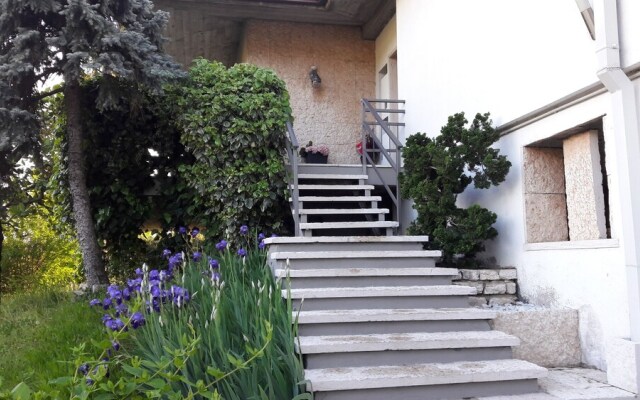 Grappoli Bed and Apartments