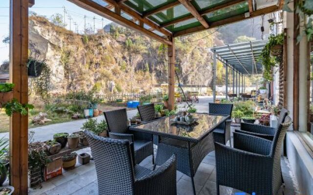 Xianju County, this evening, Hexi Inn