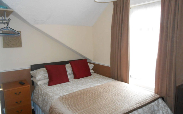 Shirley Heights Hotel