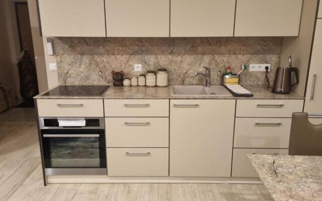 Garden Studio Flat with Infra Sauna near the Alka Beach