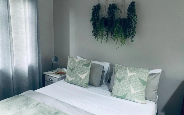 46 on Allcock Luxury Guest Apartment