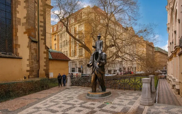 Golden Prague Rooms