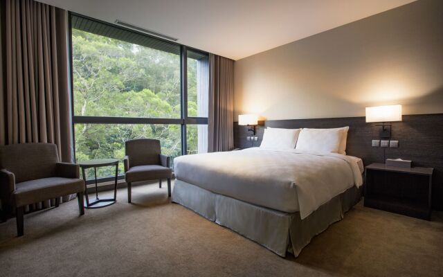 Platinum Hotel
