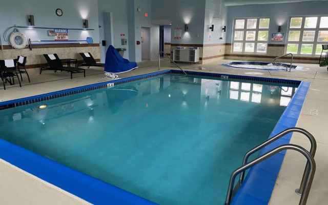 Holiday Inn Express Wixom by IHG