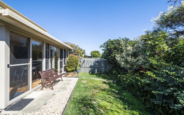 Breather 2/44 Beachside Way