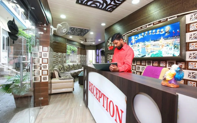 Rr Residency By OYO Rooms