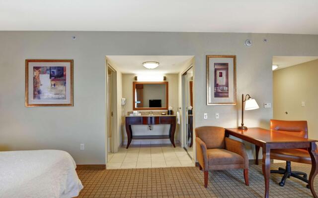 Hampton Inn & Suites Peoria at Grand Prairie, IL