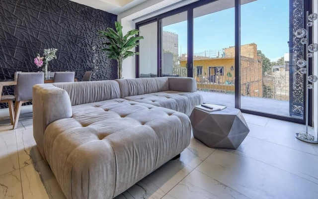 Amazing 1 BR Condo With Terrace - Rooftop Pool