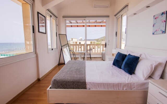 Phaedrus Living Beachfront Villa Mare