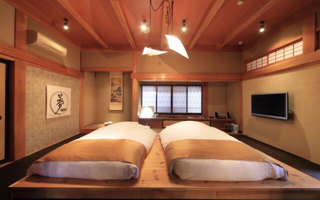 Fuji Onsenji Yumedono Hotel