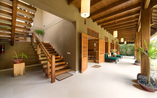 Villa 3br -100m to Kudetaseminyak Beach