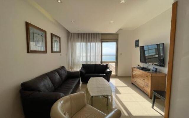 Netanya Dreams Luxury Apt.W02