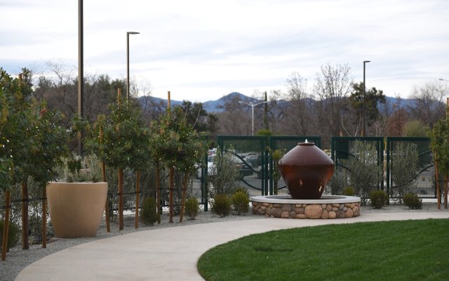 Sheraton Redding Hotel at the Sundial Bridge