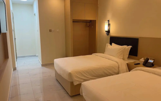 Season Inn Hotel Apartment by Duqm