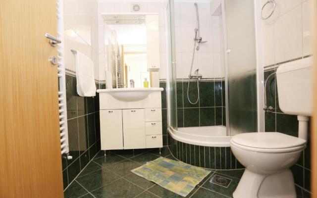 Apartments Davorka - 50m to the sea