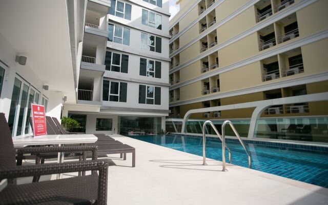 ZEN Premium Santiphap Park