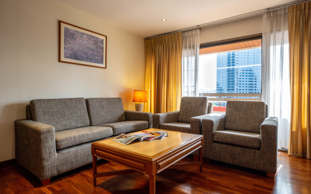 Bandara Suites Silom