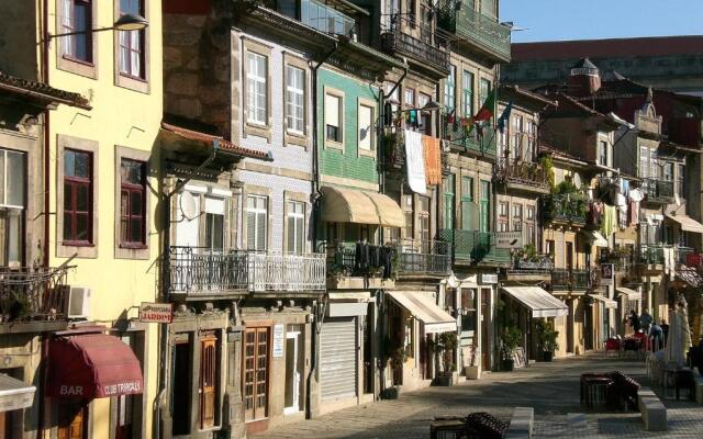 Apartment With one Bedroom in Porto, With Furnished Terrace and Wifi -