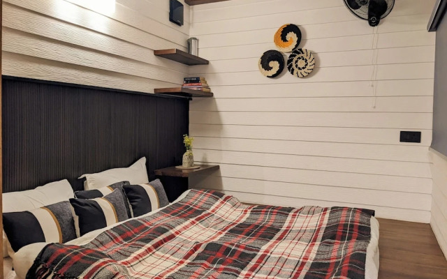 Tuk Tuk Gilhari Noida