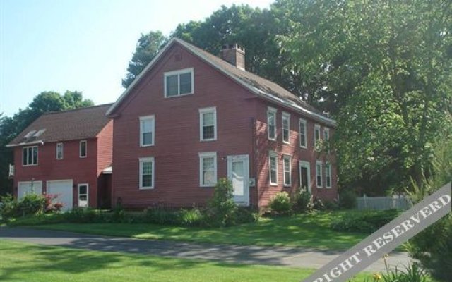 Southington Bed and Breakfast - Captain Josiah Cowles Place