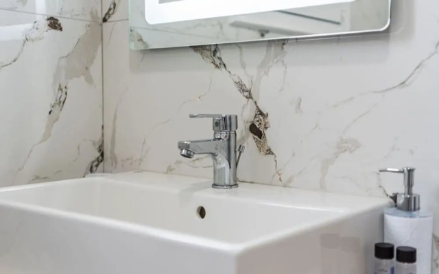 Bliss Double Room in Gjirokast r