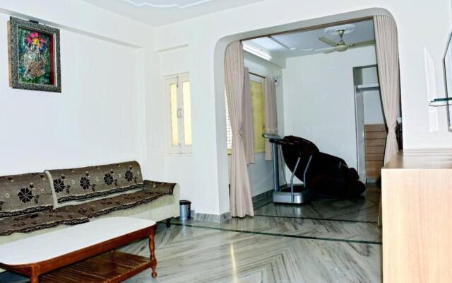 Balaji Homestay - home with free Wi-Fi and parking