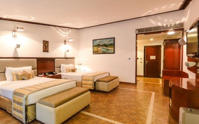 Leonia Holistic Destination