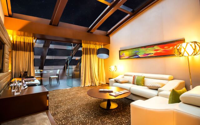 Sahara Star