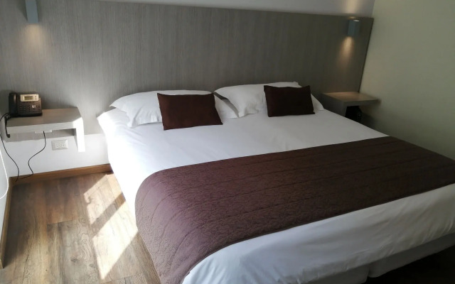 Hotel Elisa Cole