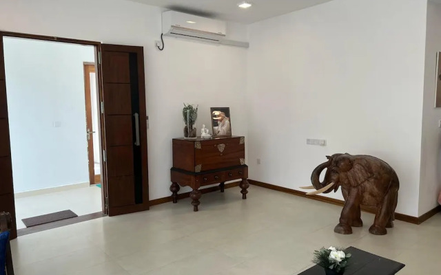 Silina Airport Residence in Katunayake