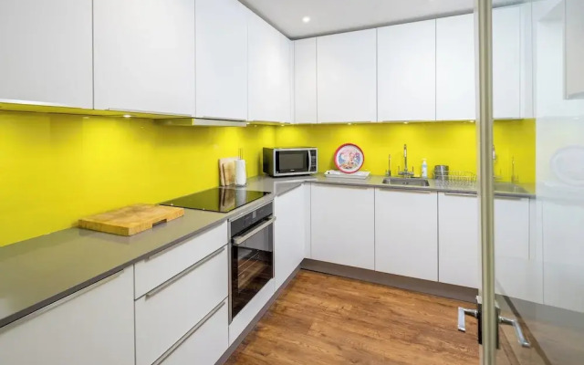 JOIVY 2-bed flat in West London