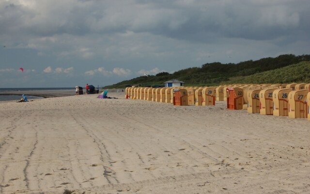 Tranquil Bungalow in Neuburg near the Sea